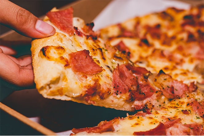 Regreso a los 80: pizza, series y APAs