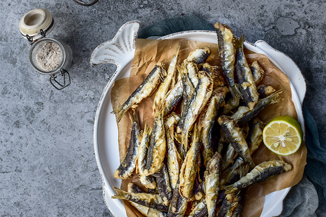 Imprescindibles de la Feria de Abril: pescaíto frito y una IPA